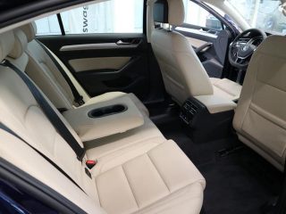 gallery-vw-touareg20-23